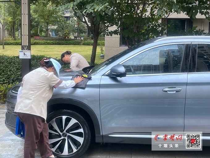 贴心服务暖人心——探访十堰某小区物业的便民之道